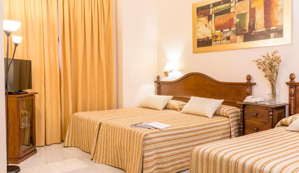 Hotel Gran Avenida Coria del Río Kültér fotó