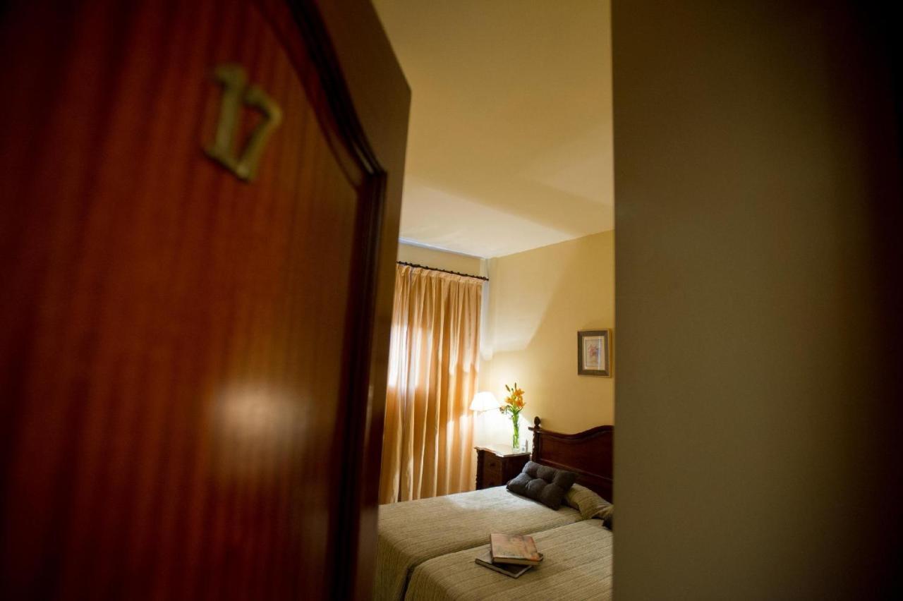 Hotel Gran Avenida Coria del Río Kültér fotó